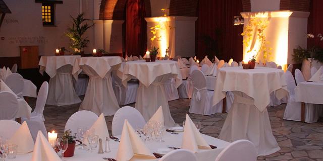 Winter Herberg Atrium opstelling diner.JPG